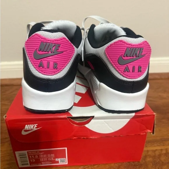 NIKE Air Max 90 FN6958-003 DUNKIN DONUTS 11.5 With Box - Picture 5 of 9